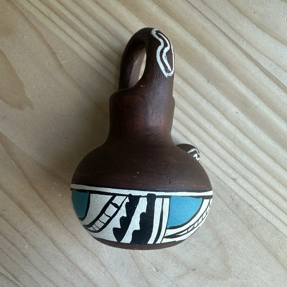 VTG Native American Pottery Mini 3.25 Inch Wedding Vase Geometric Artist Signed‎